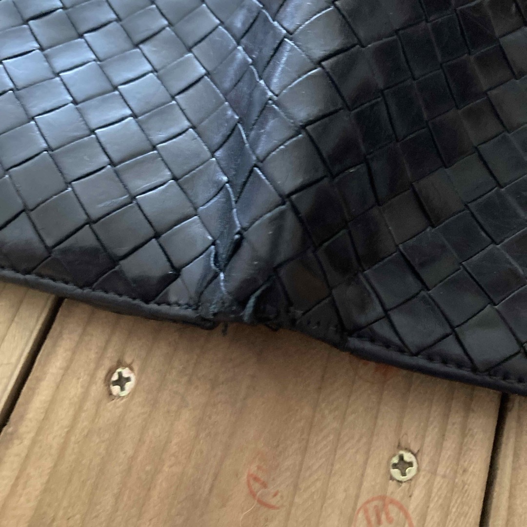 Bottega Veneta(ボッテガヴェネタ)のBOTTEGAVENETA ボッテガ　二つ折り財布 レディースのファッション小物(財布)の商品写真