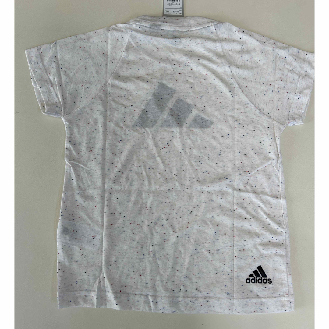 adidas(アディダス)のadidas Tシャツ　130サイズ キッズ/ベビー/マタニティのキッズ服男の子用(90cm~)(Tシャツ/カットソー)の商品写真