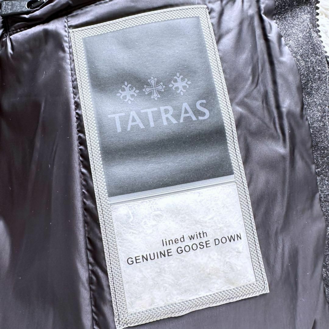 TATRAS(タトラス)のTATRAS タトラス　LAVIANA ダウンコート　チャコールグレー　Sサイズ レディースのジャケット/アウター(ダウンジャケット)の商品写真