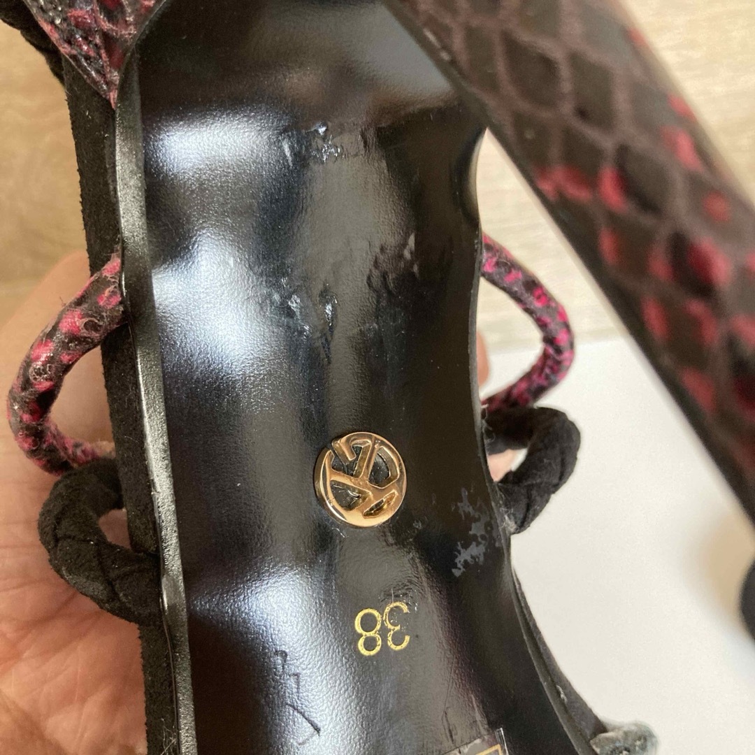 Christian Louboutin(クリスチャンルブタン)のKURT GEIGER サンダル24.5 靴 ヒールサンダル カードガイガー レディースの靴/シューズ(サンダル)の商品写真