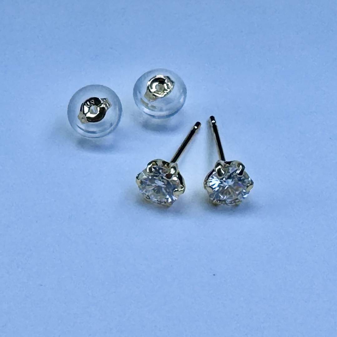 K18ピアス モアサナイト 4mm ピアス 1ペア