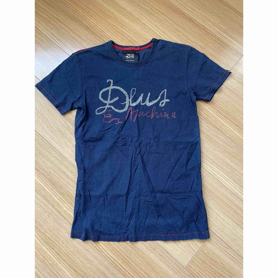 Deus ex Machina(デウスエクスマキナ)のDeus ex Machina　Tシャツ　インディゴ　S メンズのトップス(Tシャツ/カットソー(半袖/袖なし))の商品写真