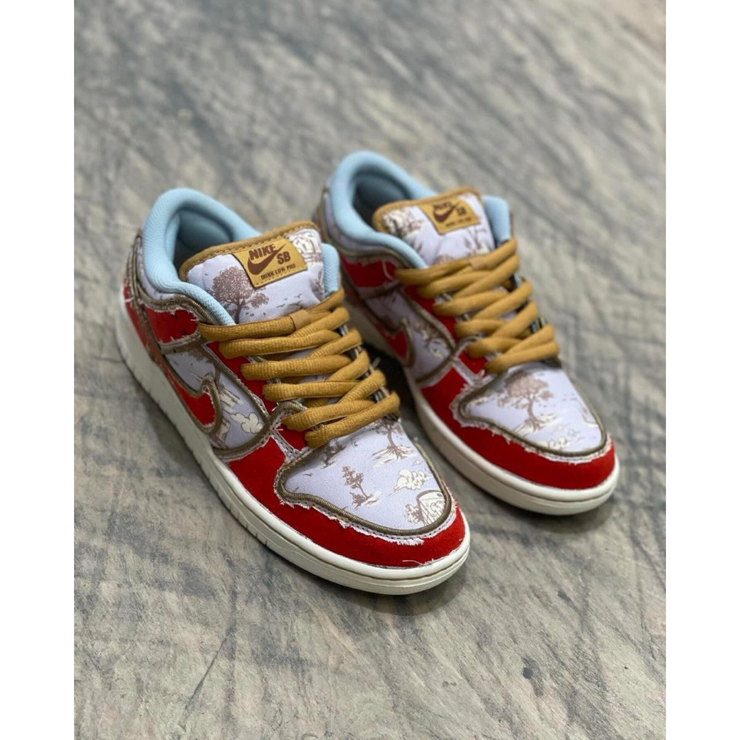 NIKE(ナイキ)の29.5 Nike SB Dunk Low Toile ナイキ ダンク トワレ メンズの靴/シューズ(スニーカー)の商品写真