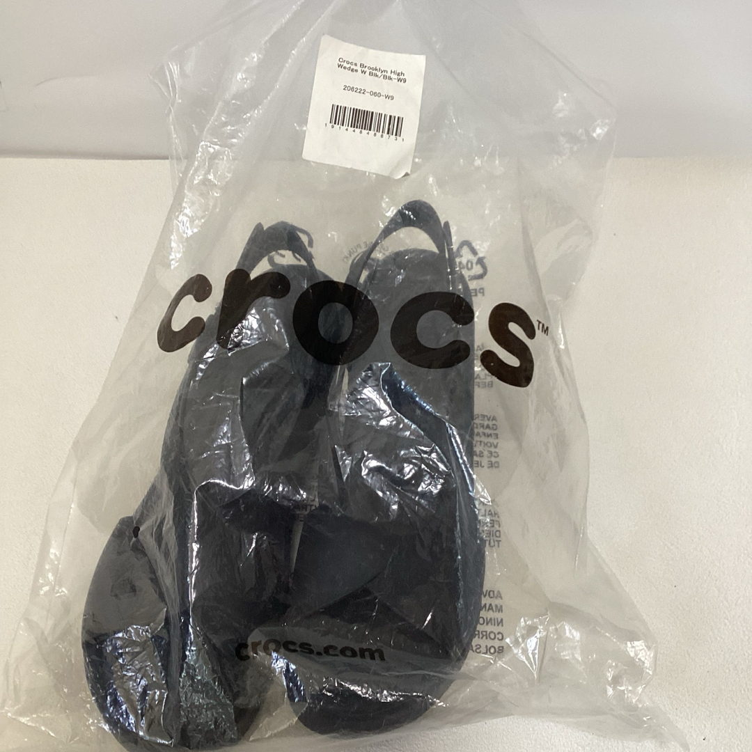 crocs(クロックス)の⭐︎未使用⭐︎crocs LiteRide 厚底　サンダル　size9 レディースの靴/シューズ(サンダル)の商品写真