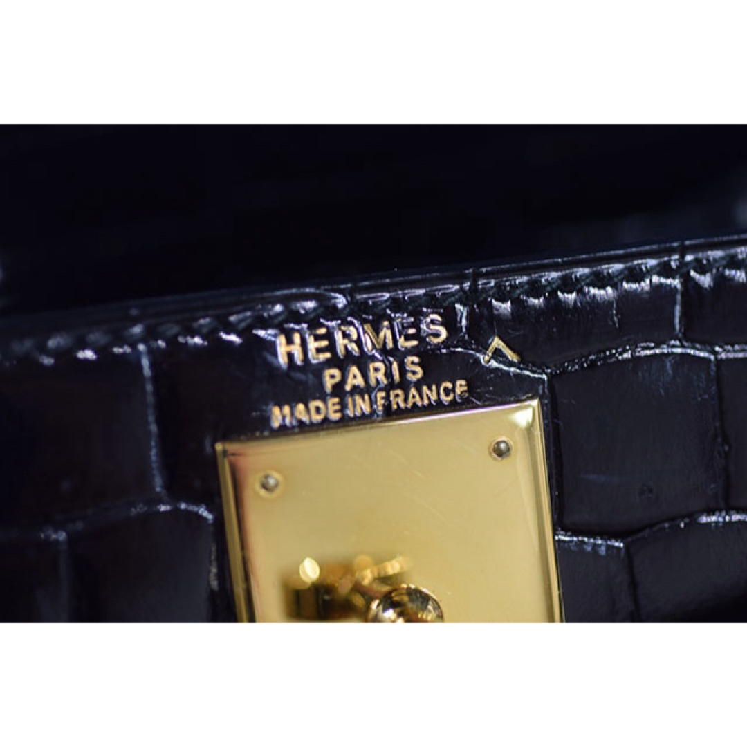 Hermes(エルメス)のエルメス ケリー28 外縫い 黒 クロコダイル ポロサG金具 新同 本物 レディースのバッグ(ハンドバッグ)の商品写真