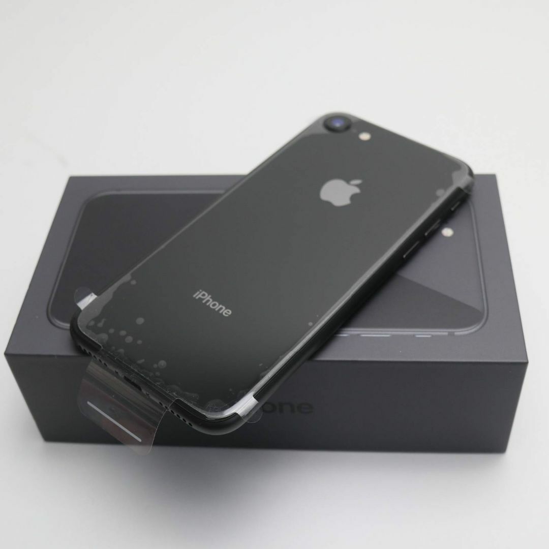 iPhone(アイフォーン)の新品 SIMフリー iPhone8 64GB スペースグレイ  M111 スマホ/家電/カメラのスマートフォン/携帯電話(スマートフォン本体)の商品写真