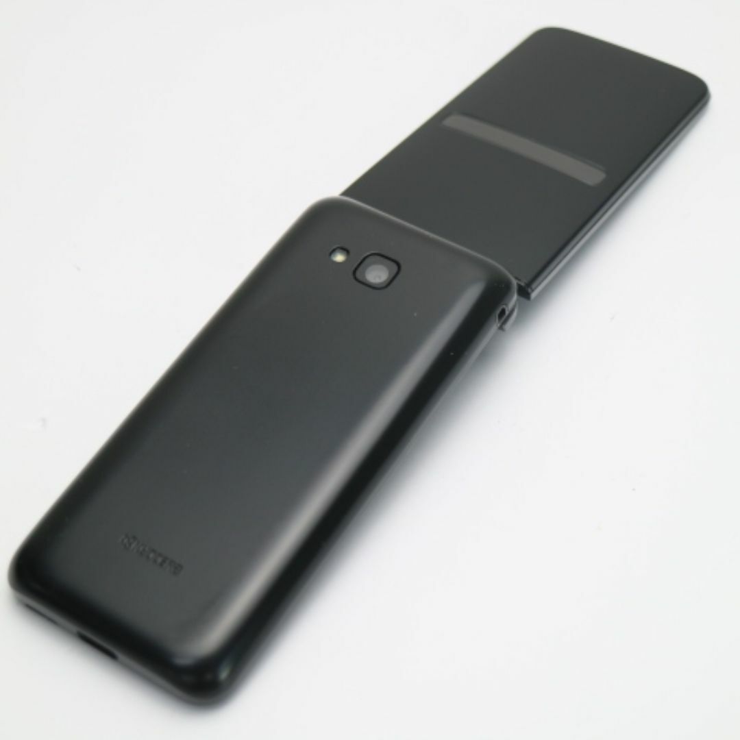 京セラ(キョウセラ)の超美品 KYF39 GRATINA ブラック（墨）  M111 スマホ/家電/カメラのスマートフォン/携帯電話(携帯電話本体)の商品写真