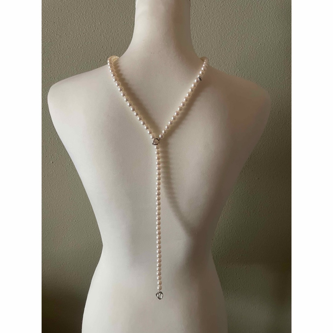 MIKIMOTO(ミキモト)のミキモトインフィニティパールネックレス7.5-8mmk18wg レディースのアクセサリー(ネックレス)の商品写真