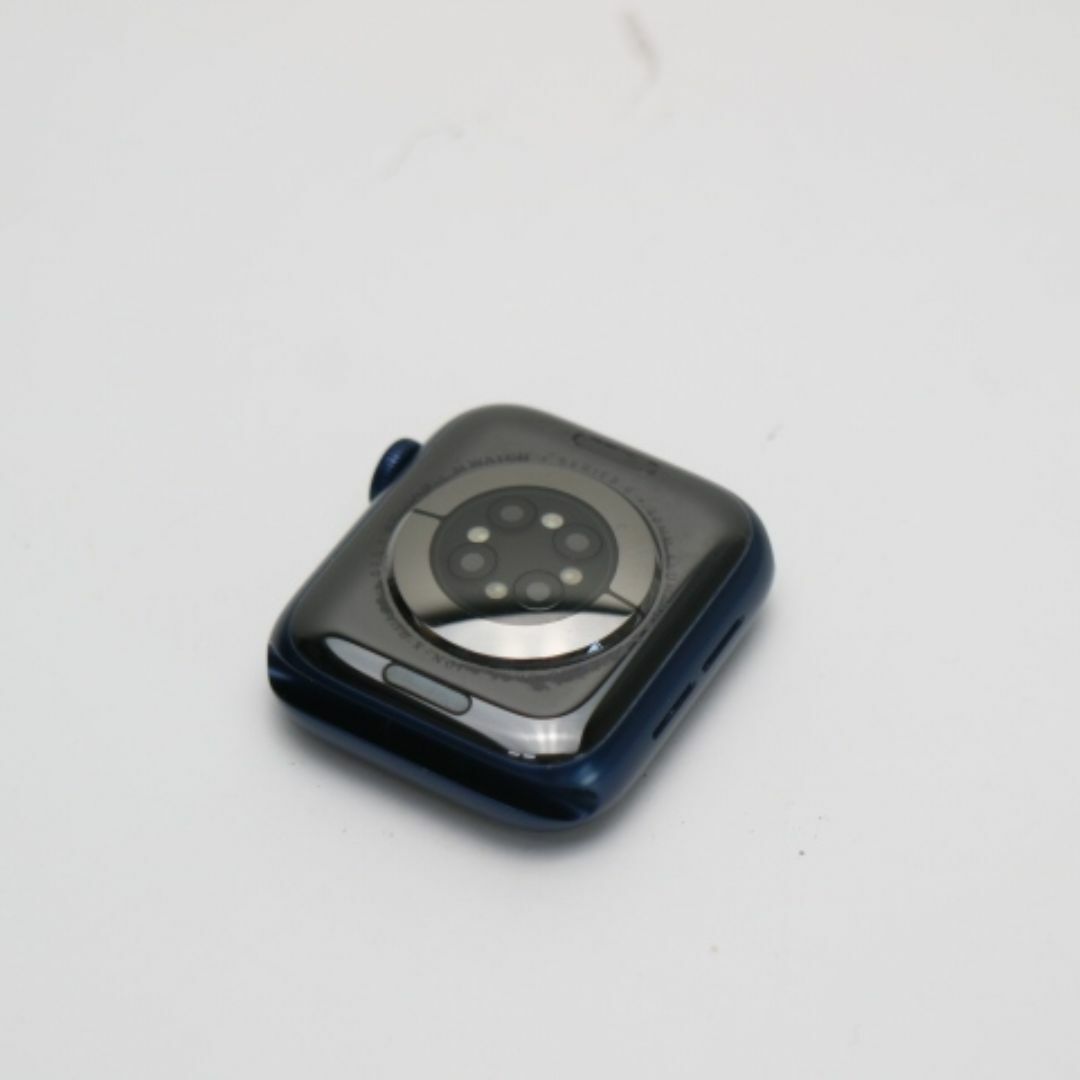 Apple(アップル)のApple Watch Series6 40mm  ディープネイビー M111 スマホ/家電/カメラのスマホ/家電/カメラ その他(その他)の商品写真