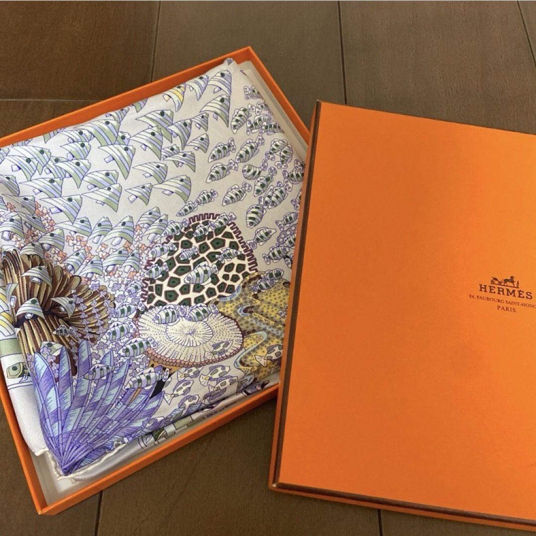 Hermes(エルメス)のHERMES スカーフ カレ90 RENCONTRE OCEANE レディースのファッション小物(バンダナ/スカーフ)の商品写真