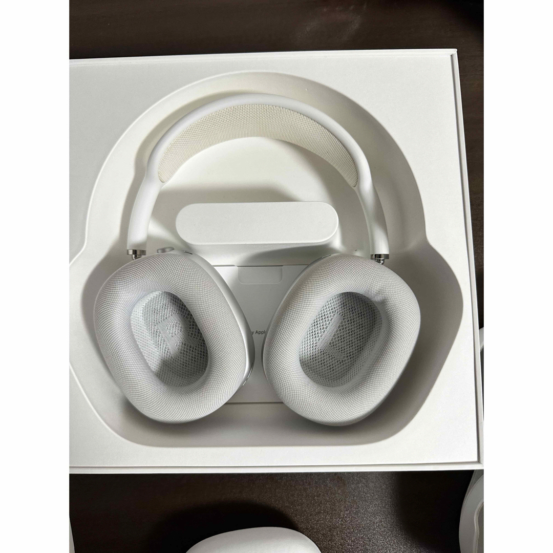 Apple(アップル)の美品 APPLE CARE 付い　アップル AirPods Max スマホ/家電/カメラのオーディオ機器(ヘッドフォン/イヤフォン)の商品写真