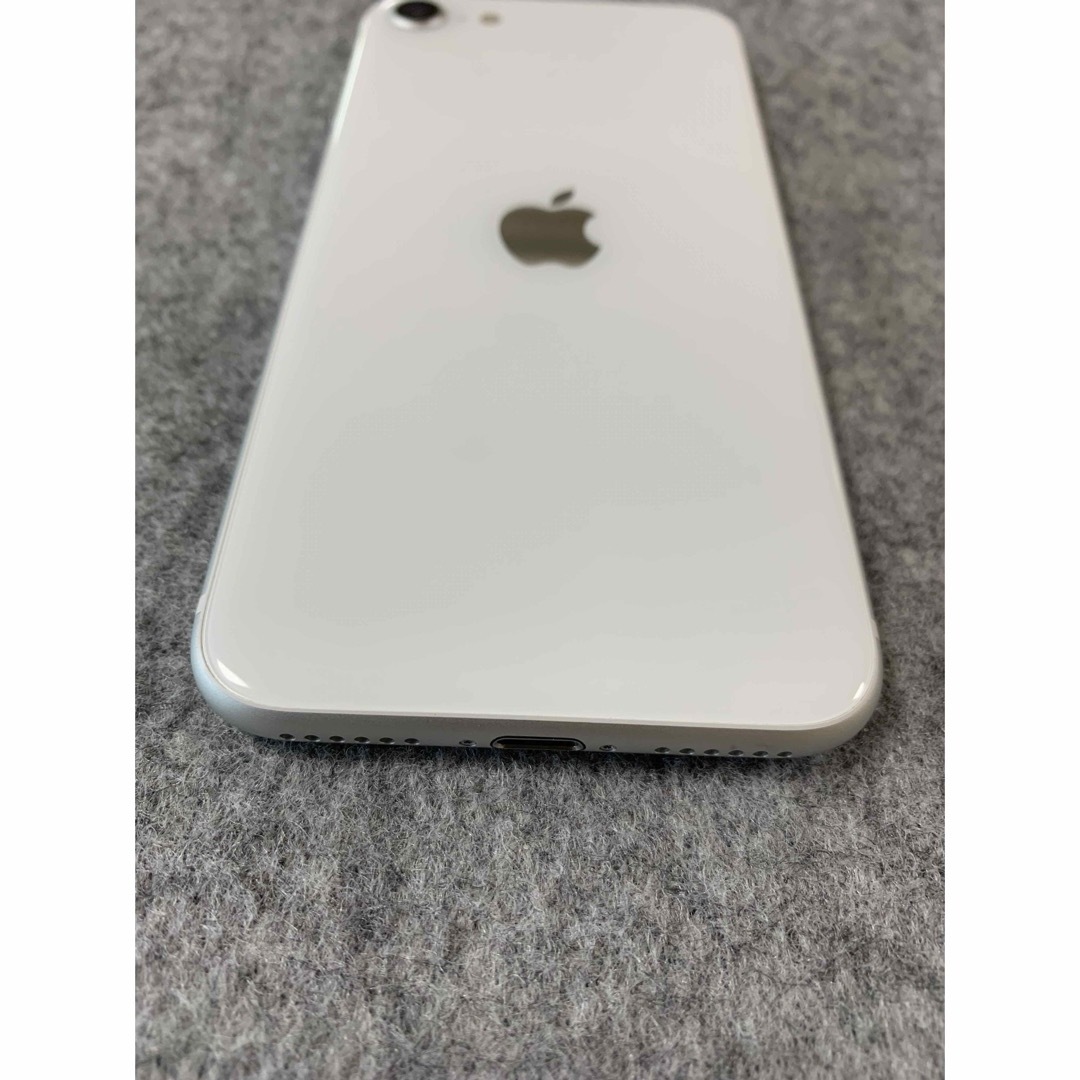超美品 Appleストア版 SIMフリー iPhoneSE 第2世代 128GB 超美品 Appleストア版 SIMフリー iPhoneSE 第2世代 128GB