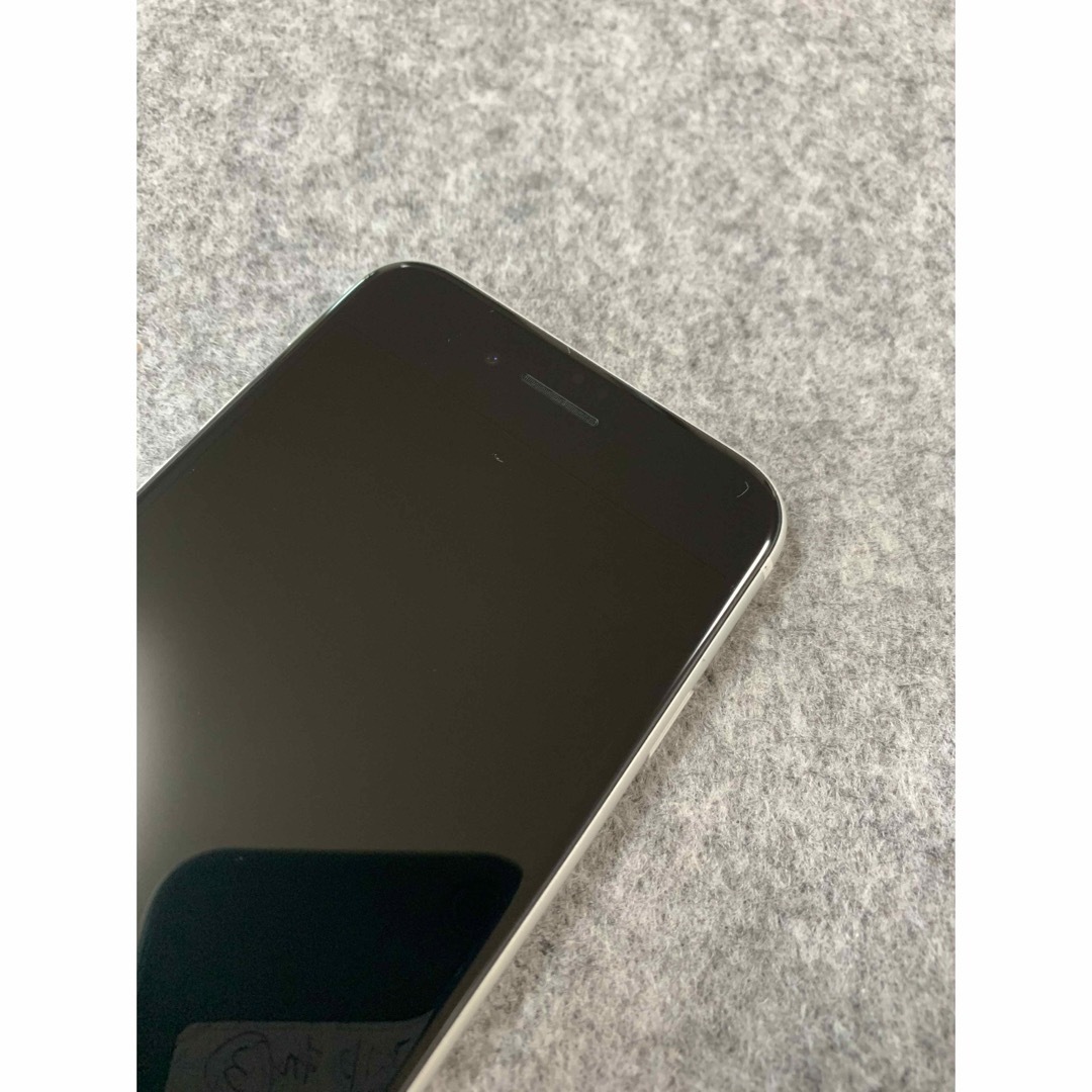 超美品 Appleストア版 SIMフリー iPhoneSE 第2世代 128GB 超美品 Appleストア版 SIMフリー iPhoneSE 第2世代 128GB
