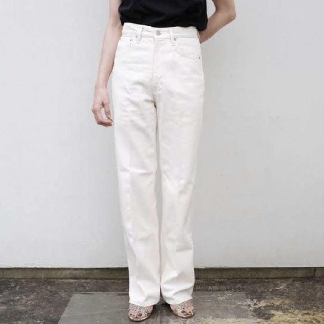 AURALEE(オーラリー)のAURALEE HARD TWIST DENIM 5P PANTS W24 レディースのパンツ(デニム/ジーンズ)の商品写真