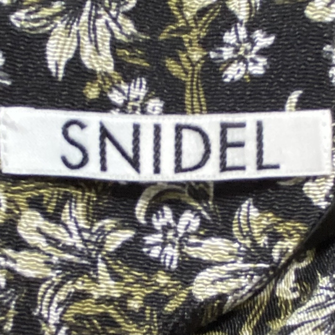 SNIDEL(スナイデル)の【訳あり】 SNIDEL スナイデル バリエーションプリントパフスリワンピース レディースのワンピース(ロングワンピース/マキシワンピース)の商品写真