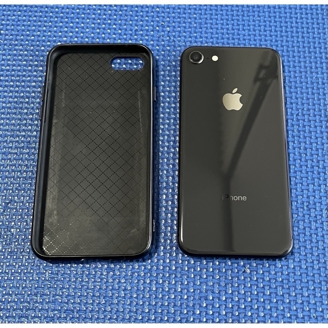 iPhone(アイフォーン)のiPhone8 256GB   スマホ/家電/カメラのスマートフォン/携帯電話(スマートフォン本体)の商品写真