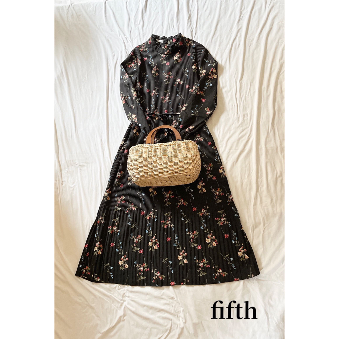 fifth(フィフス)の【状態良好】フィフス　fifth　花柄ロングワンピース　ハーフネックワンピース レディースのワンピース(ロングワンピース/マキシワンピース)の商品写真