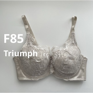 Triumph - 新品　トリンプ  F85 グレー　フルカップブラ　花柄レースブラ　大きいサイズ