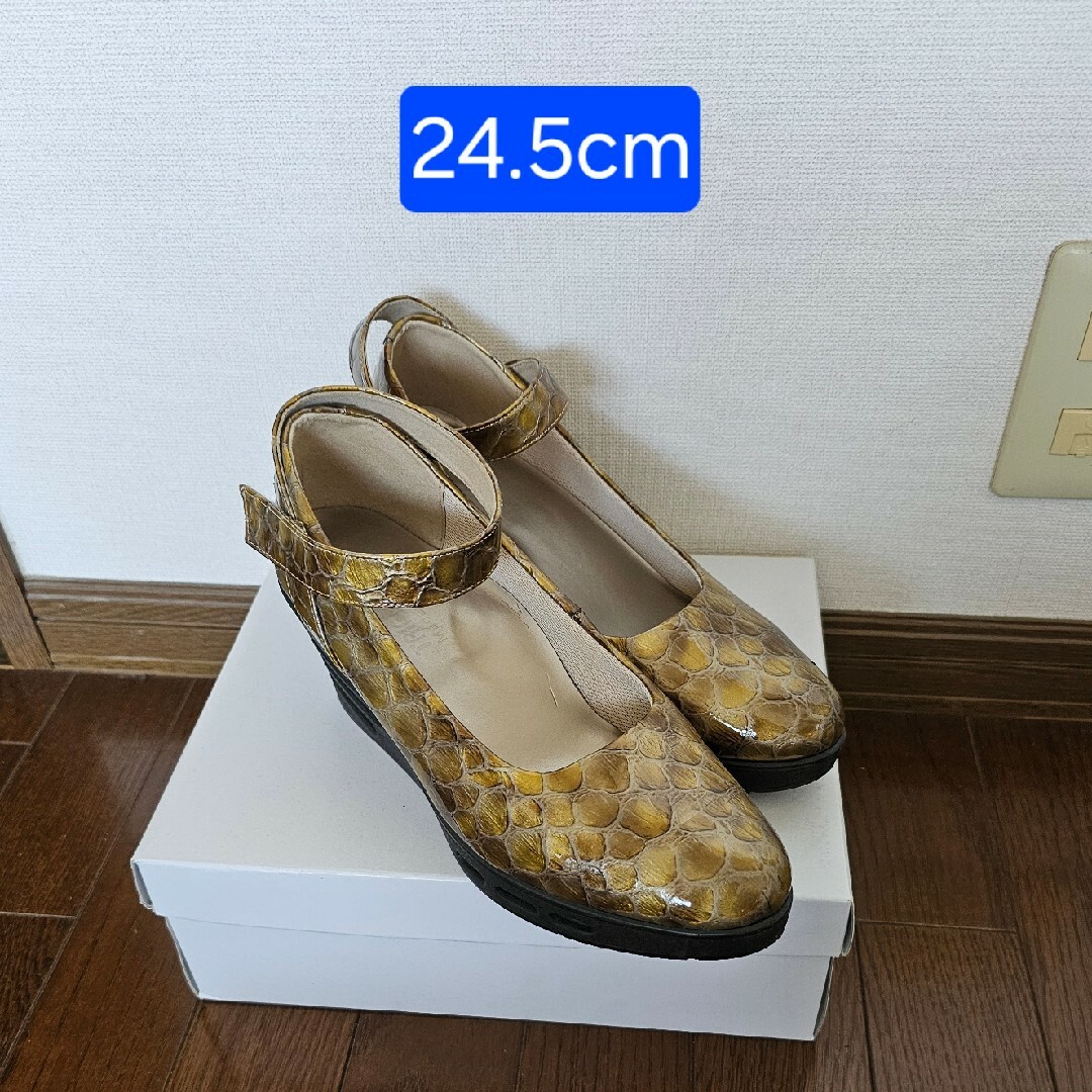 24.5cm　トリプルエアー　パンプス　ベージュ レディースの靴/シューズ(ハイヒール/パンプス)の商品写真