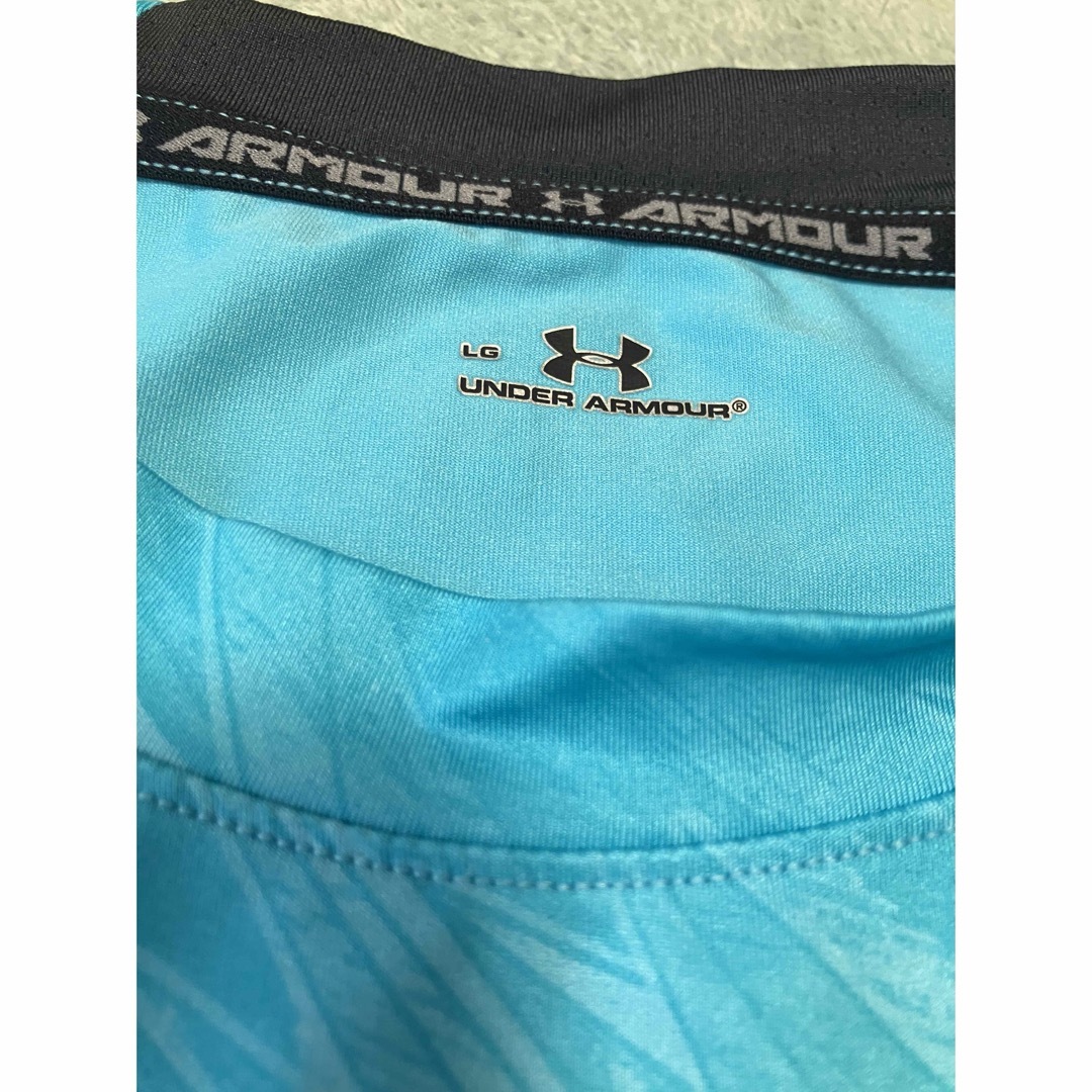 UNDER ARMOUR(アンダーアーマー)のアンダーアーマー  ヒートギア　コンプレショッンシャツ　グリーン メンズのトップス(Tシャツ/カットソー(半袖/袖なし))の商品写真