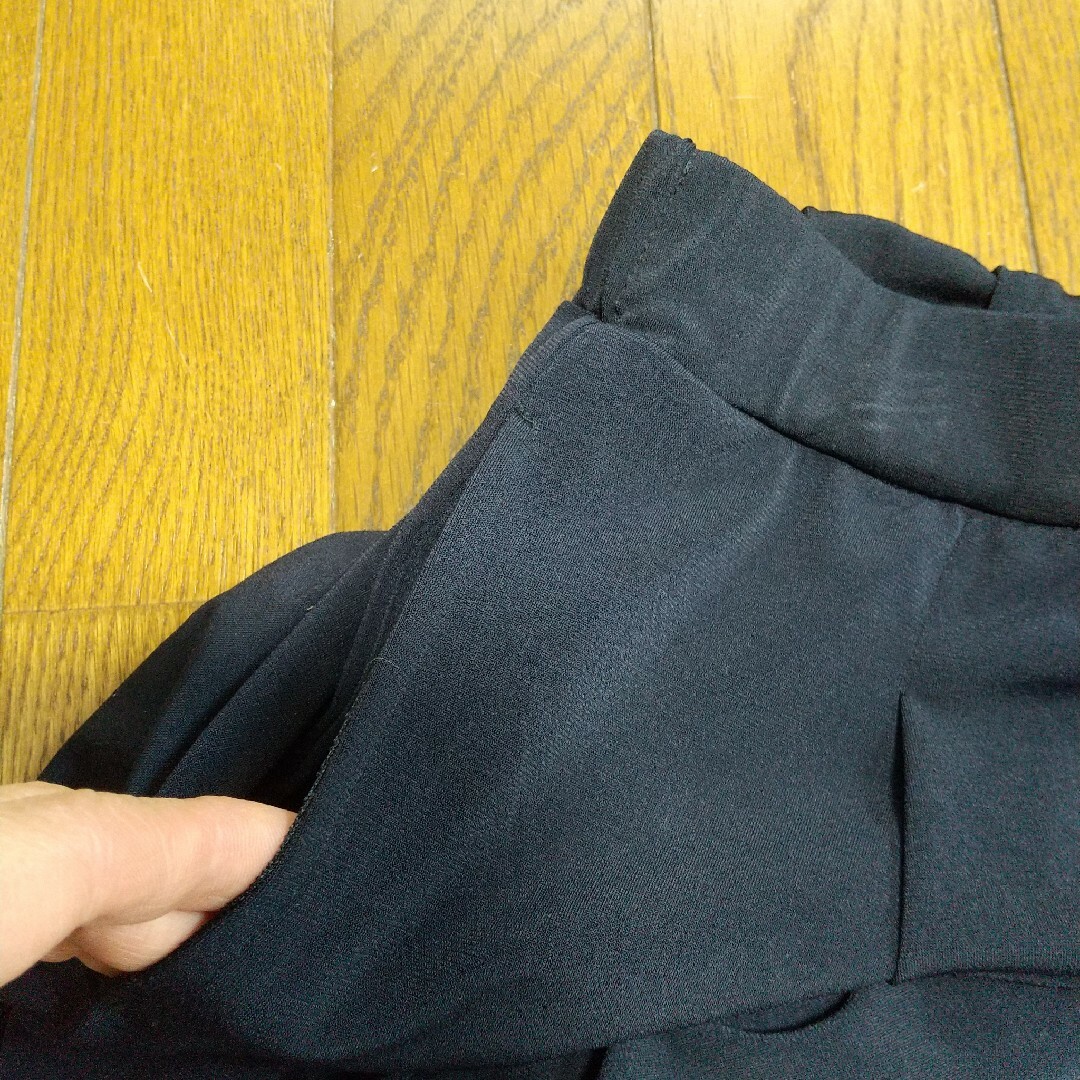 濃紺 ネイビー ワイドパンツ 落ち感 伸縮性 ゆったり ストレッチ ウエストゴム レディースのパンツ(キュロット)の商品写真