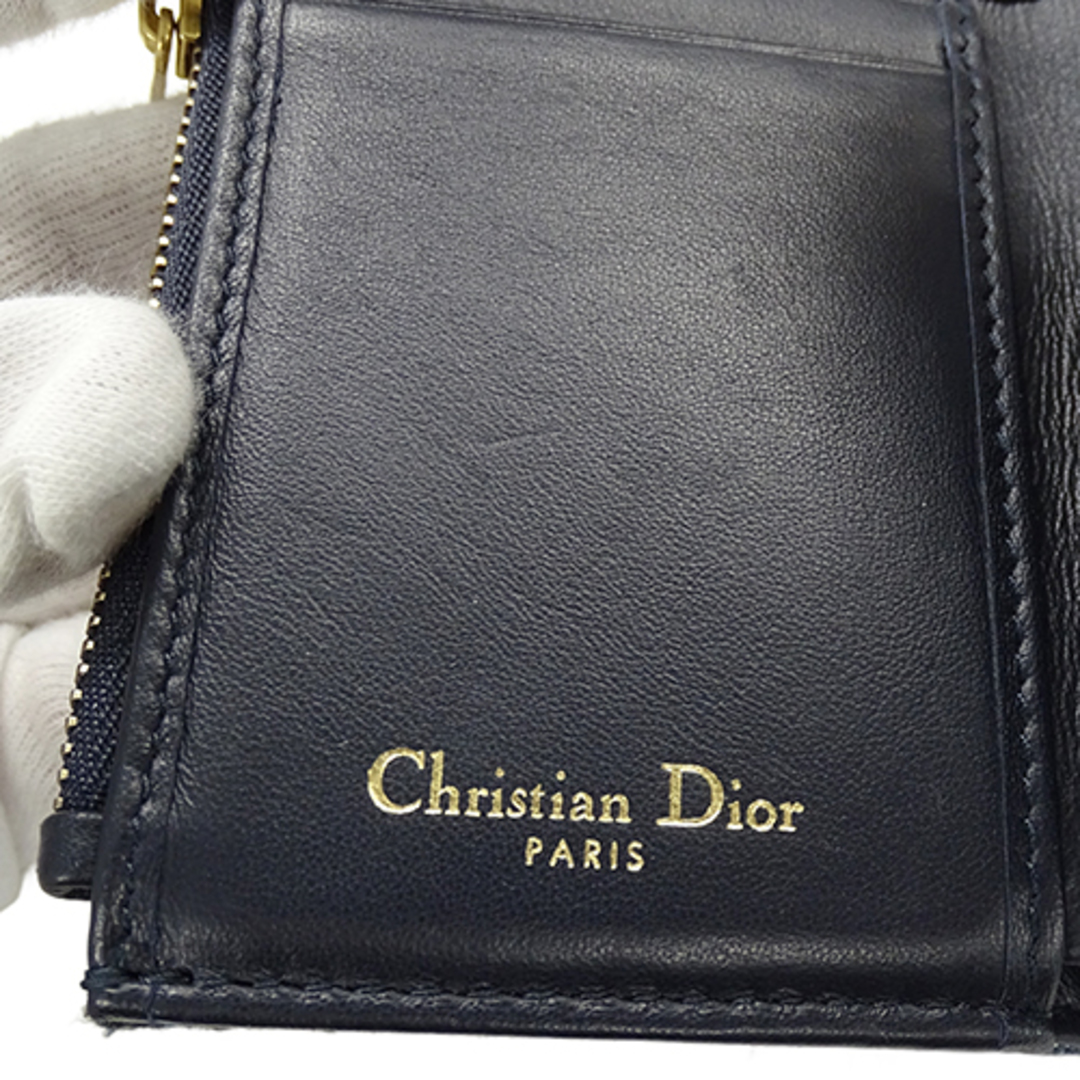 Christian Dior(クリスチャンディオール)のディオール Dior 財布 レディース ブランド 三つ折り財布 キャンバス レザー サドル ロータスウォレット オブリーク ジャカード ネイビー S5652CTZQ_M928 コンパクト 【中古】 レディースのファッション小物(財布)の商品写真