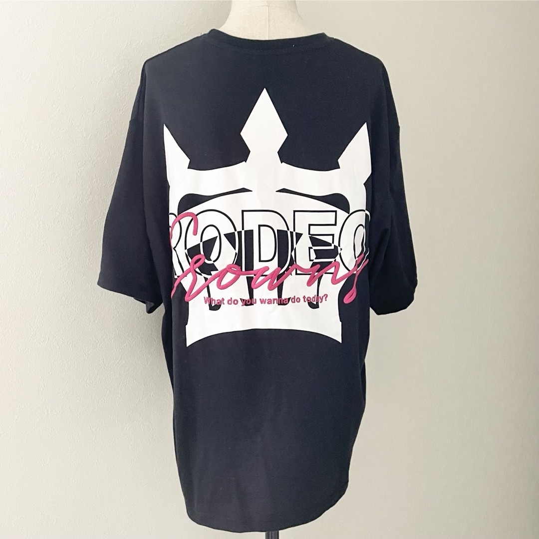 RODEO CROWNS WIDE BOWL(ロデオクラウンズワイドボウル)の１回着　ロデオクラウンズ ワイドボウル　背中ビッグ王冠　Ｔシャツ レディースのトップス(Tシャツ(半袖/袖なし))の商品写真