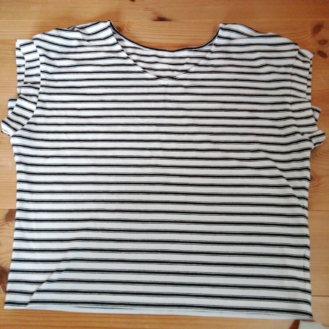 Simplicite(シンプリシテェ)のレディーストップス レディースのトップス(Tシャツ(半袖/袖なし))の商品写真
