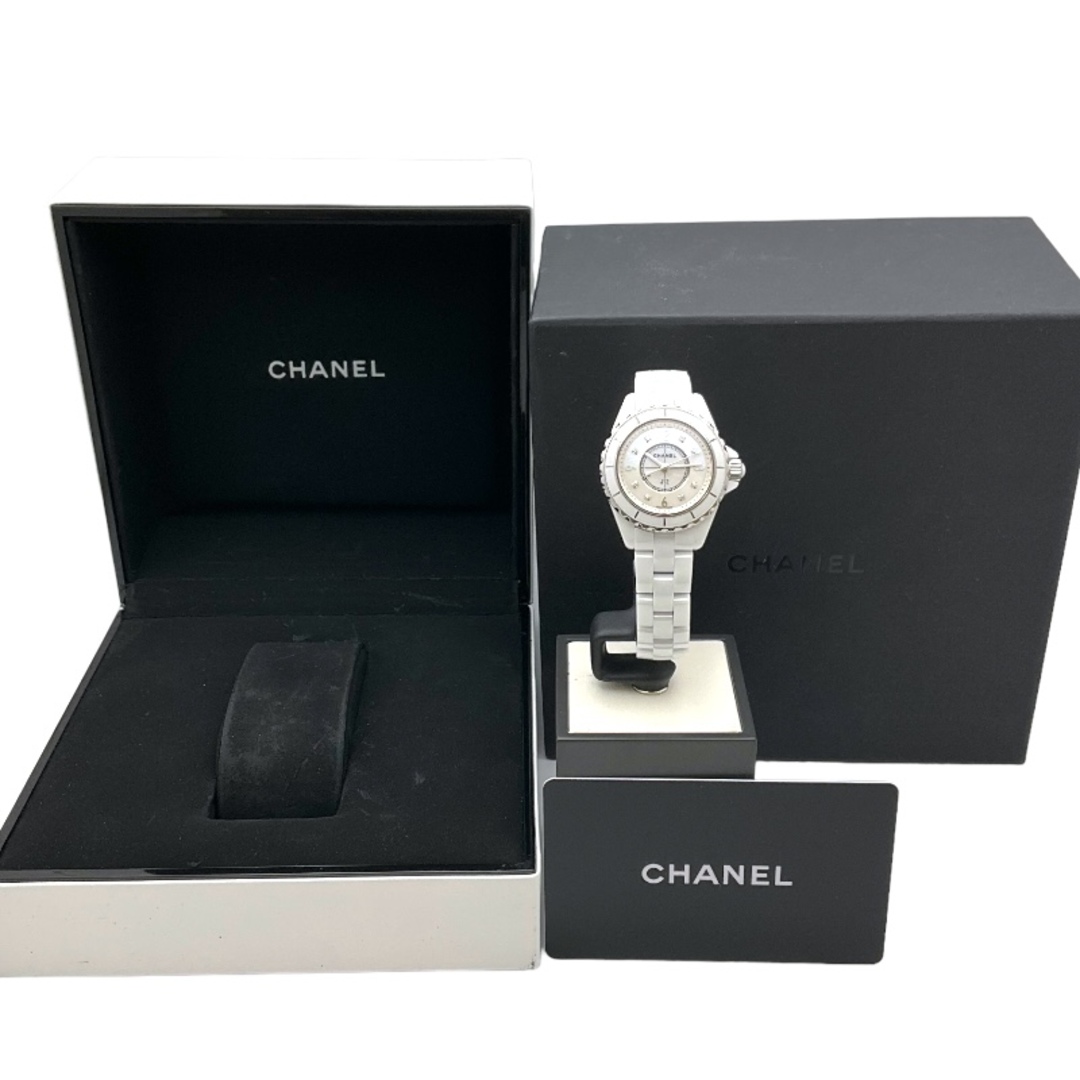 CHANEL(シャネル)の　シャネル CHANEL J12 29mm ホワイトシェル H2570 ホワイトシェル セラミック/SS レディース 腕時計 レディースのファッション小物(腕時計)の商品写真