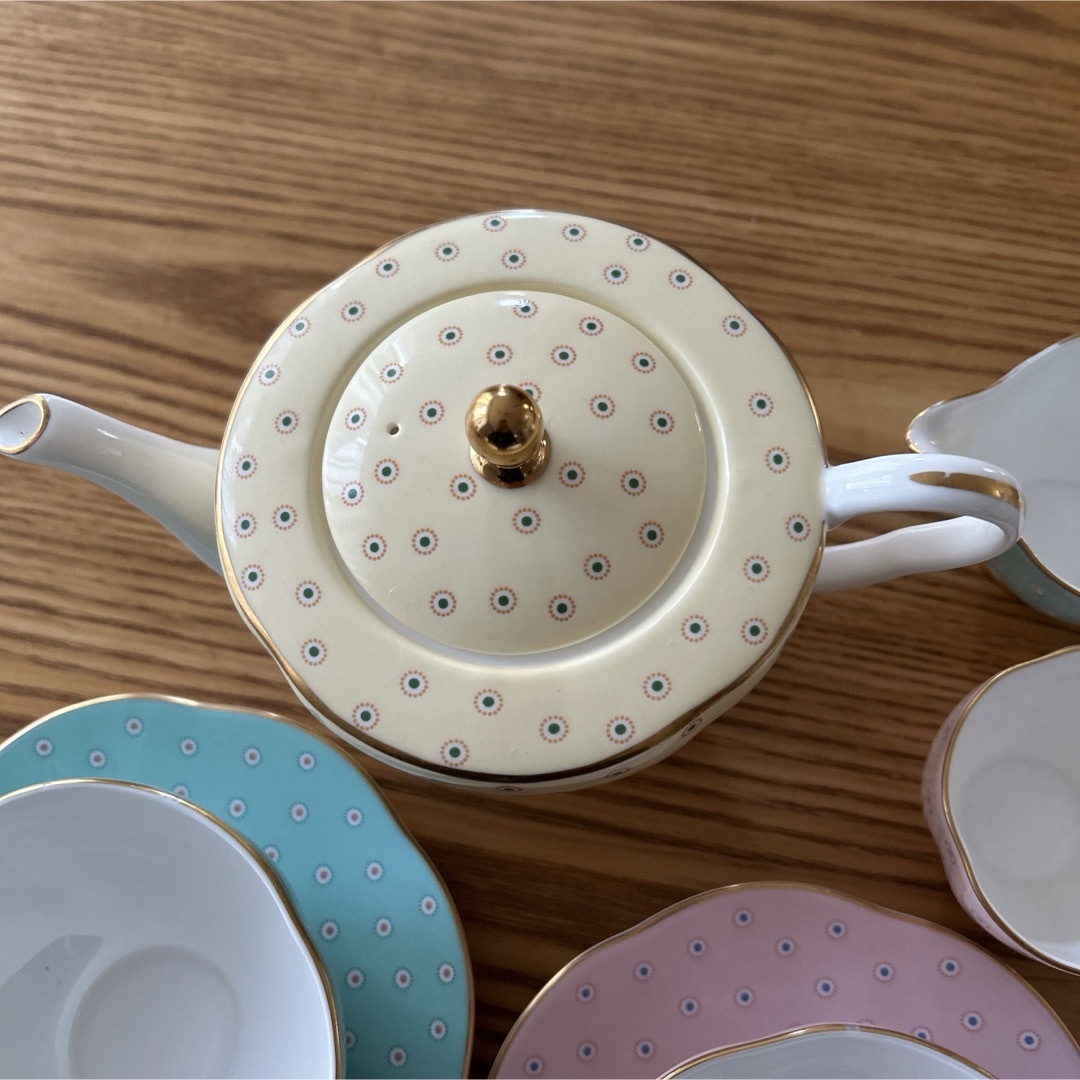 WEDGWOOD(ウェッジウッド)のウェッジウッド　ポルカドット　ハーレクインコレクション　ティーカップ　ポット インテリア/住まい/日用品のキッチン/食器(グラス/カップ)の商品写真