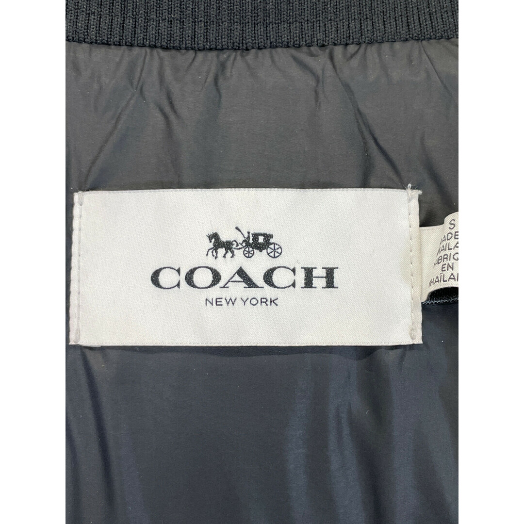 COACH(コーチ)のコーチ ﾌﾞﾗｯｸ F34152 ﾌｧｰ ﾀﾞｳﾝｼﾞｬｹｯﾄ S レディースのジャケット/アウター(その他)の商品写真