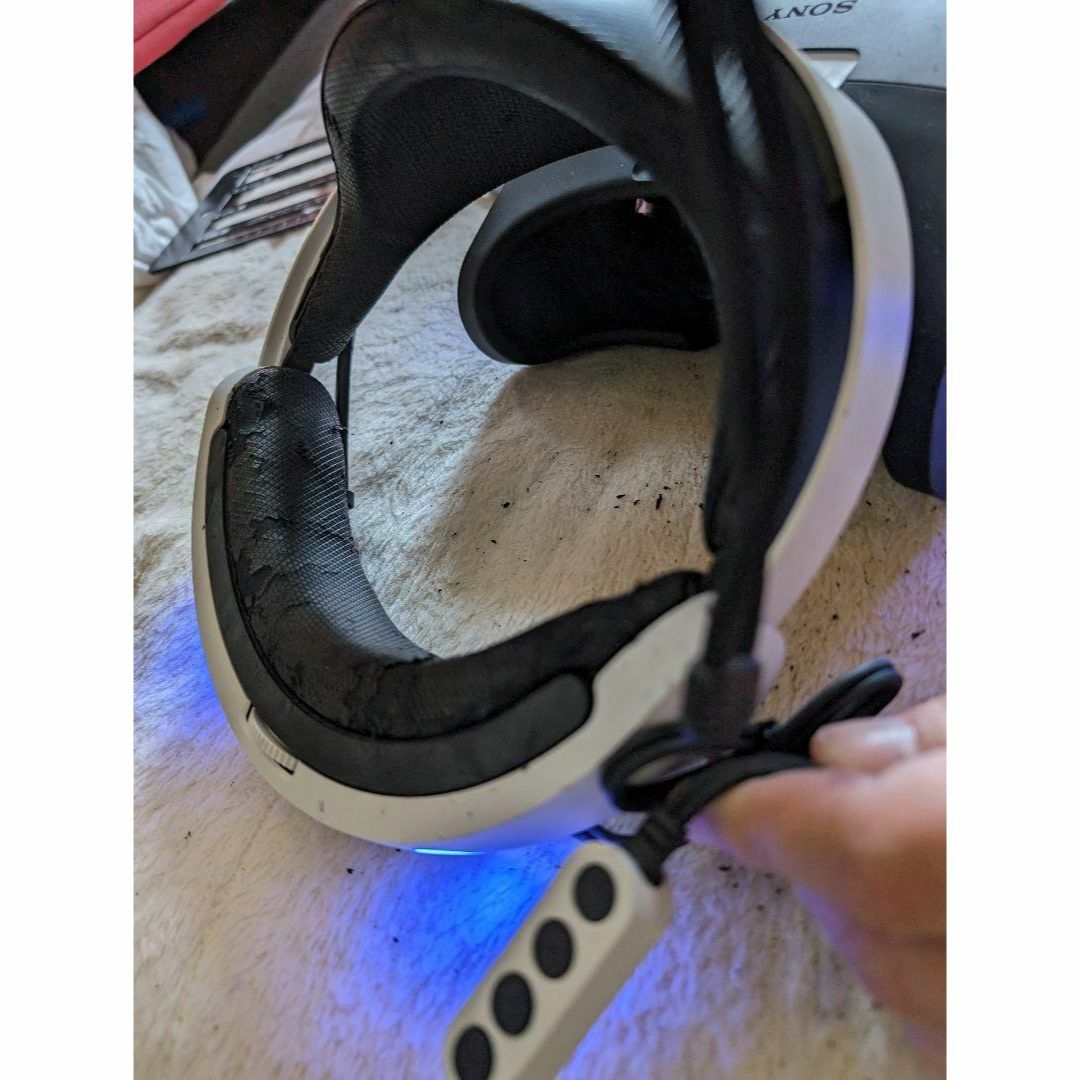 A１SONY　PSVR CUH-ZVR1　ヘッドセット　ゴーグル　PS4　PS5 エンタメ/ホビーのゲームソフト/ゲーム機本体(家庭用ゲーム機本体)の商品写真