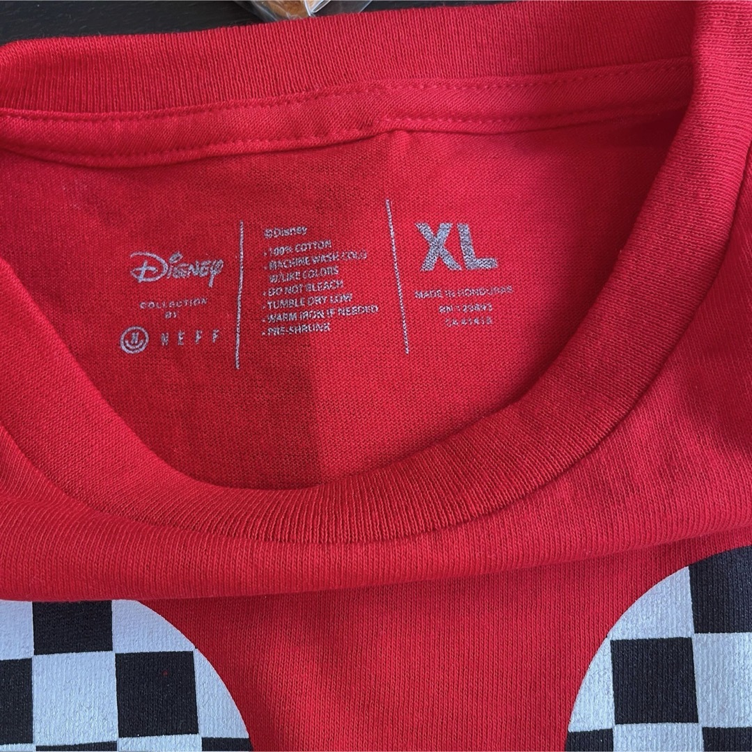 Disney(ディズニー)の【新品】インポート　ミッキーマウスTシャツ　メンズXL ラスト一点 メンズのトップス(Tシャツ/カットソー(半袖/袖なし))の商品写真