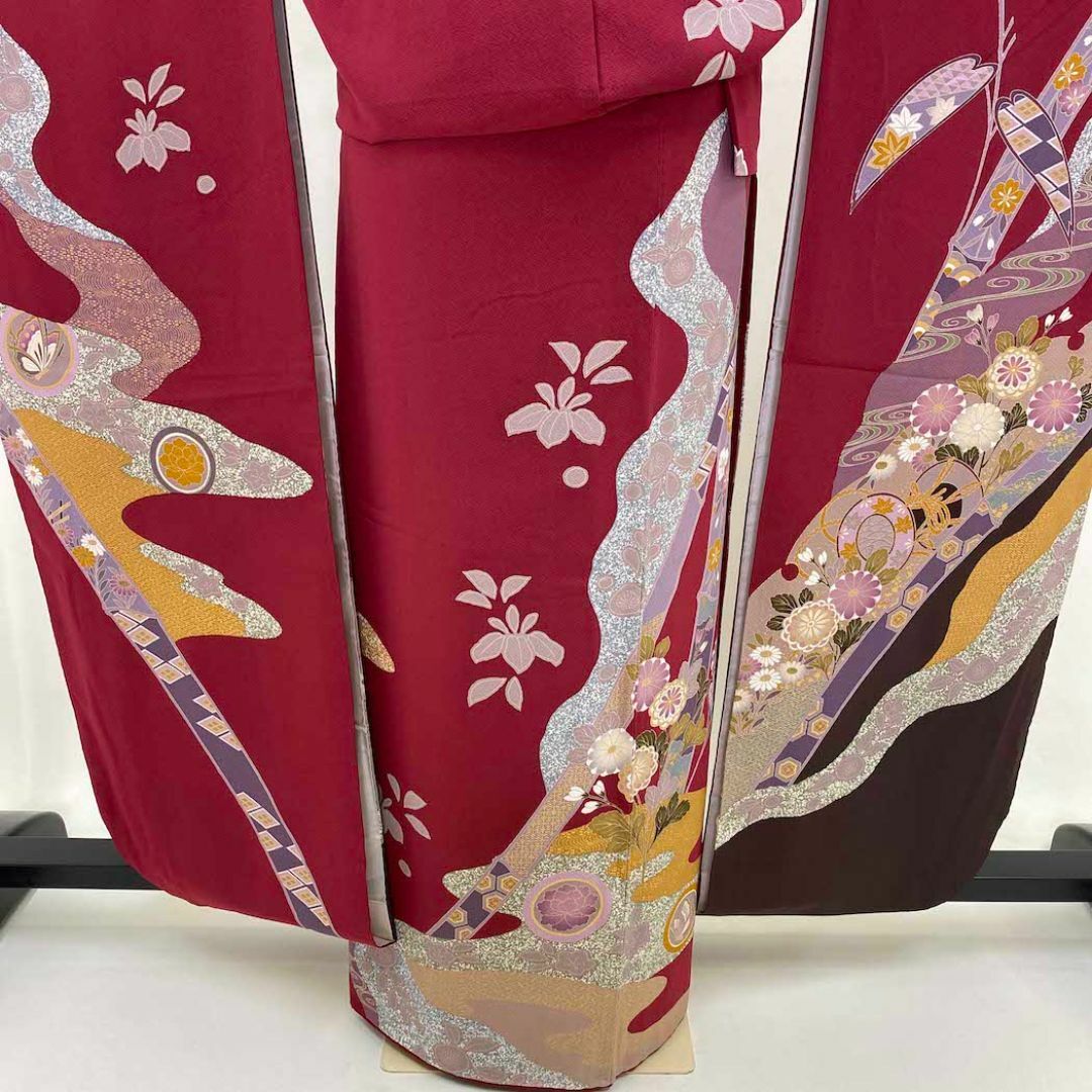 振袖 正絹 赤 エンジ 黒 花柄 裄68㎝ 成人式 中古 c-46 レディースの水着/浴衣(着物)の商品写真