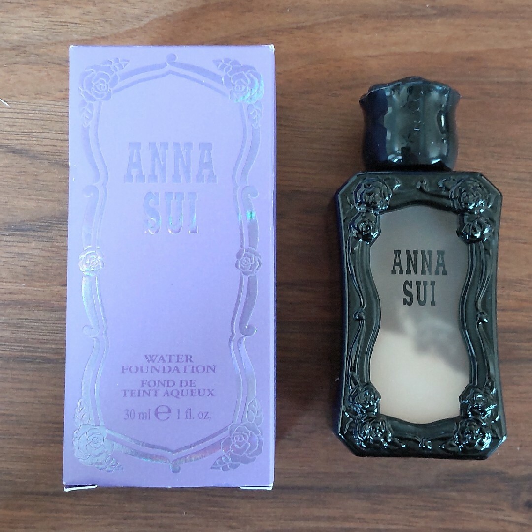 ANNA SUI(アナスイ)の（新品）ANNA SUI アナスイ　ウォーター　ファンデーション 10 コスメ/美容のベースメイク/化粧品(ファンデーション)の商品写真