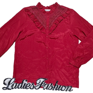 ブラウスLadies Fashionスタンドカラー衿フリルレースRedレッド赤色(シャツ/ブラウス(長袖/七分))