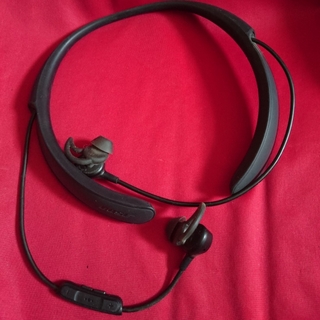 Bose QuietControl 30 wireless headphones(ヘッドフォン/イヤフォン)