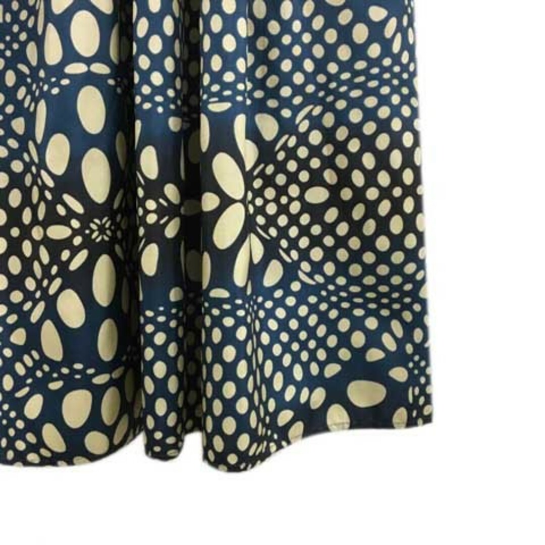 レキップヨシエイナバ スカート フレア 膝丈 ウエストゴム 38 ベージュ 青 レディースのスカート(ひざ丈スカート)の商品写真