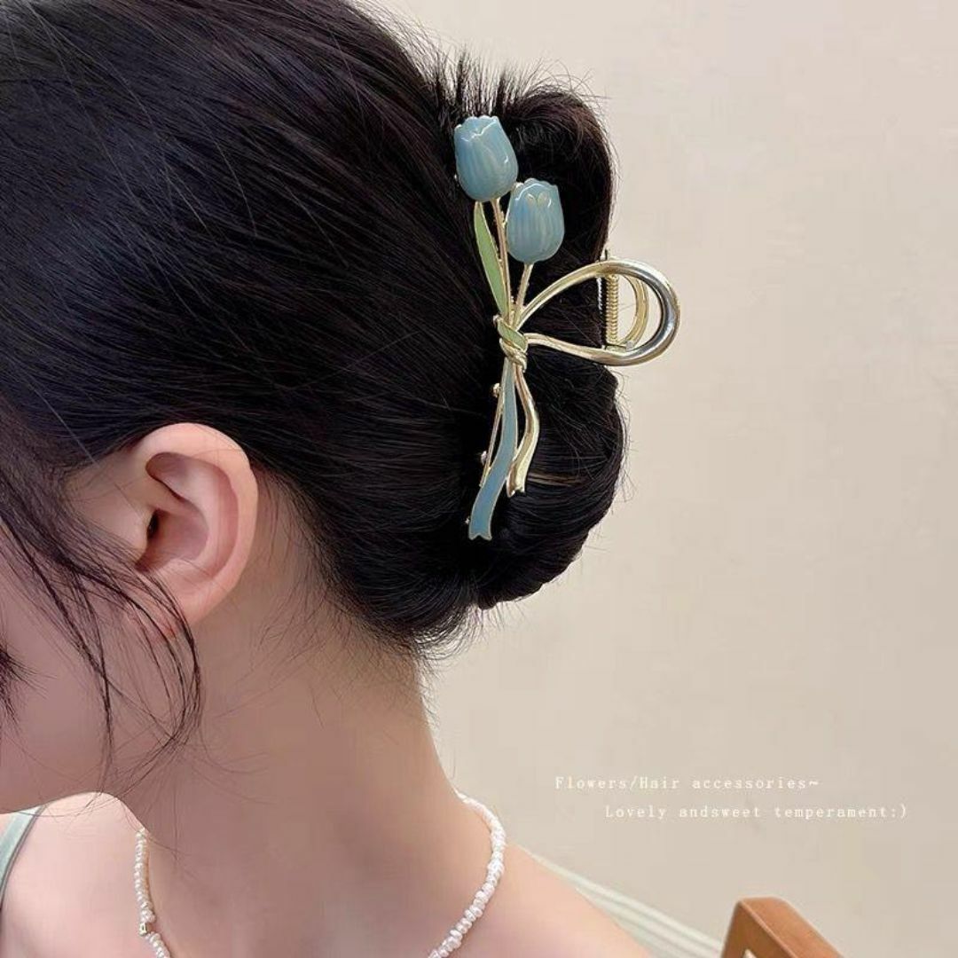 バンスヘアクリップ ヘアアクセサリー フラワー 花 チューリップ ブルー レディースのヘアアクセサリー(その他)の商品写真