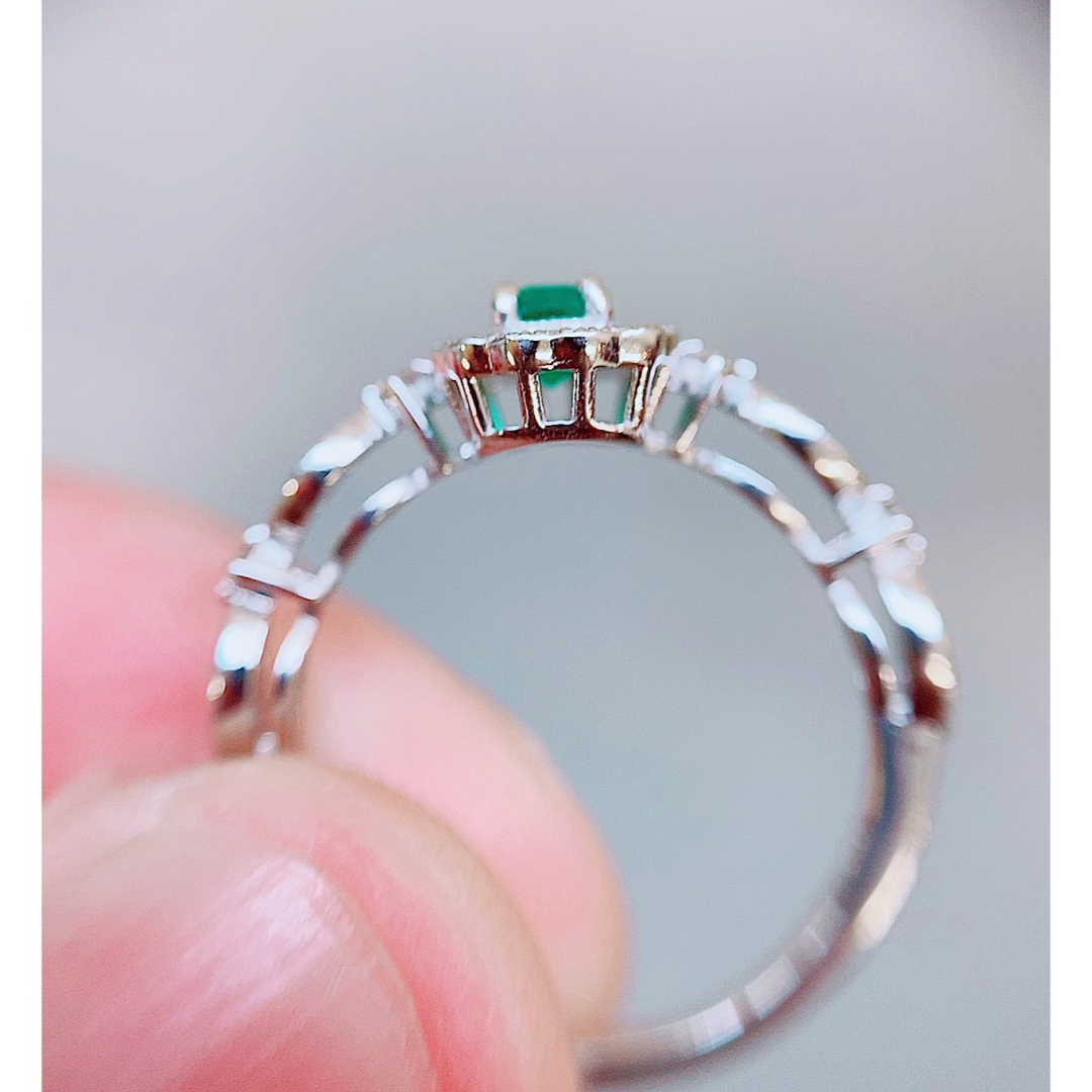 ★0.36ct★✨エメラルド0.29ctダイヤモンドプラチナリング指輪 レディースのアクセサリー(リング(指輪))の商品写真
