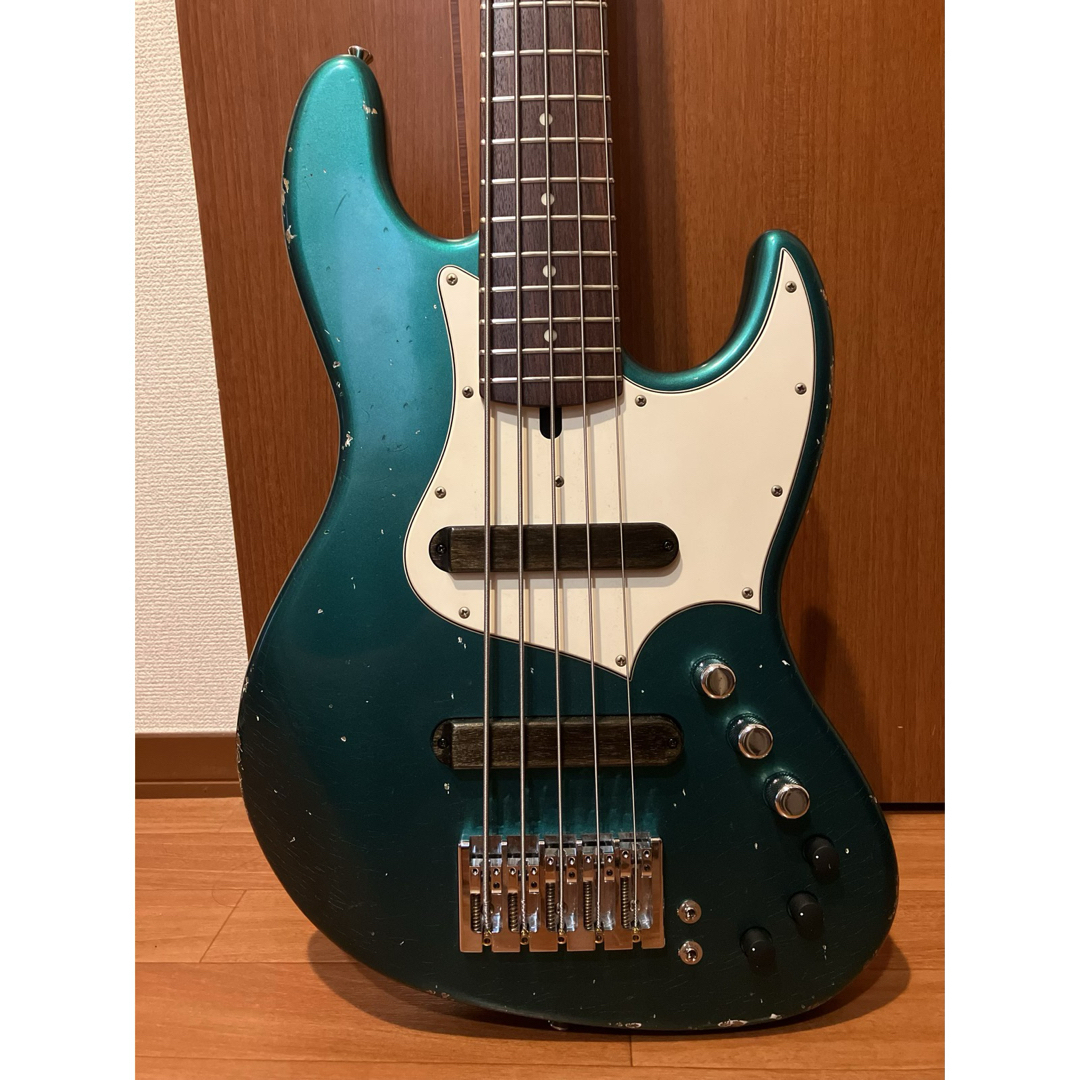 Xotic XJ-1T 5st Sherwood Green Metalic 楽器のベース(エレキベース)の商品写真