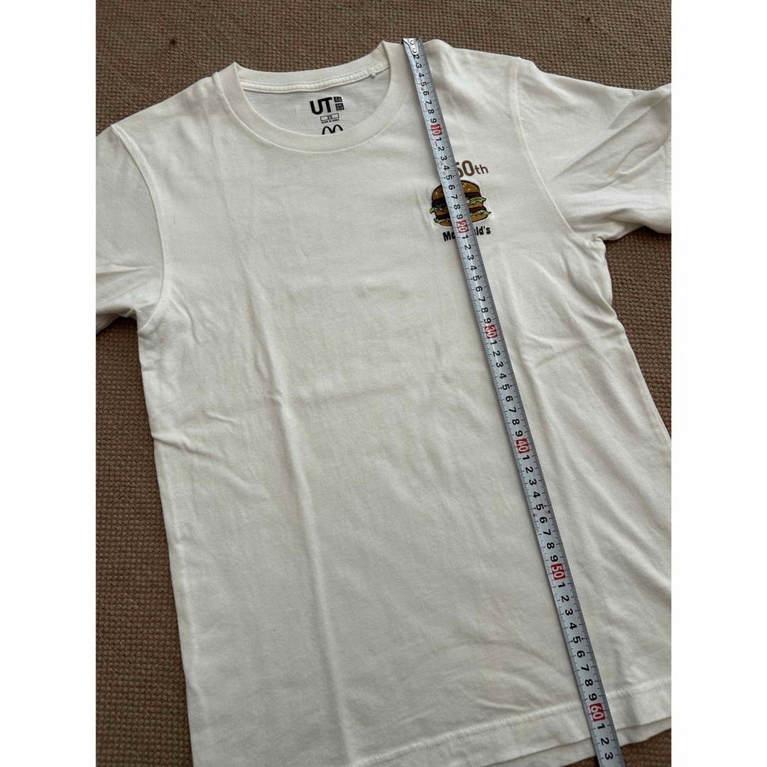 UNIQLO(ユニクロ)のUT 50th マクドナルドコラボTシャツ　半袖白　XS UNIQLO メンズのトップス(Tシャツ/カットソー(半袖/袖なし))の商品写真