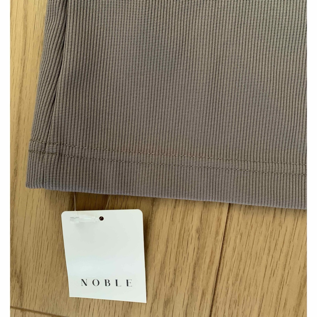 Noble(ノーブル)の新品タグ付き　ラウンドネックプルオーバー レディースのトップス(カットソー(長袖/七分))の商品写真