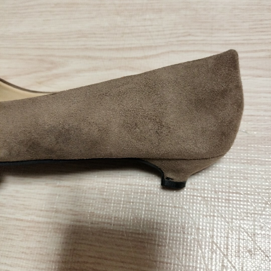 ポインテッドトゥ 25cm パンプス 3cmヒール ベージュ レディースの靴/シューズ(ハイヒール/パンプス)の商品写真