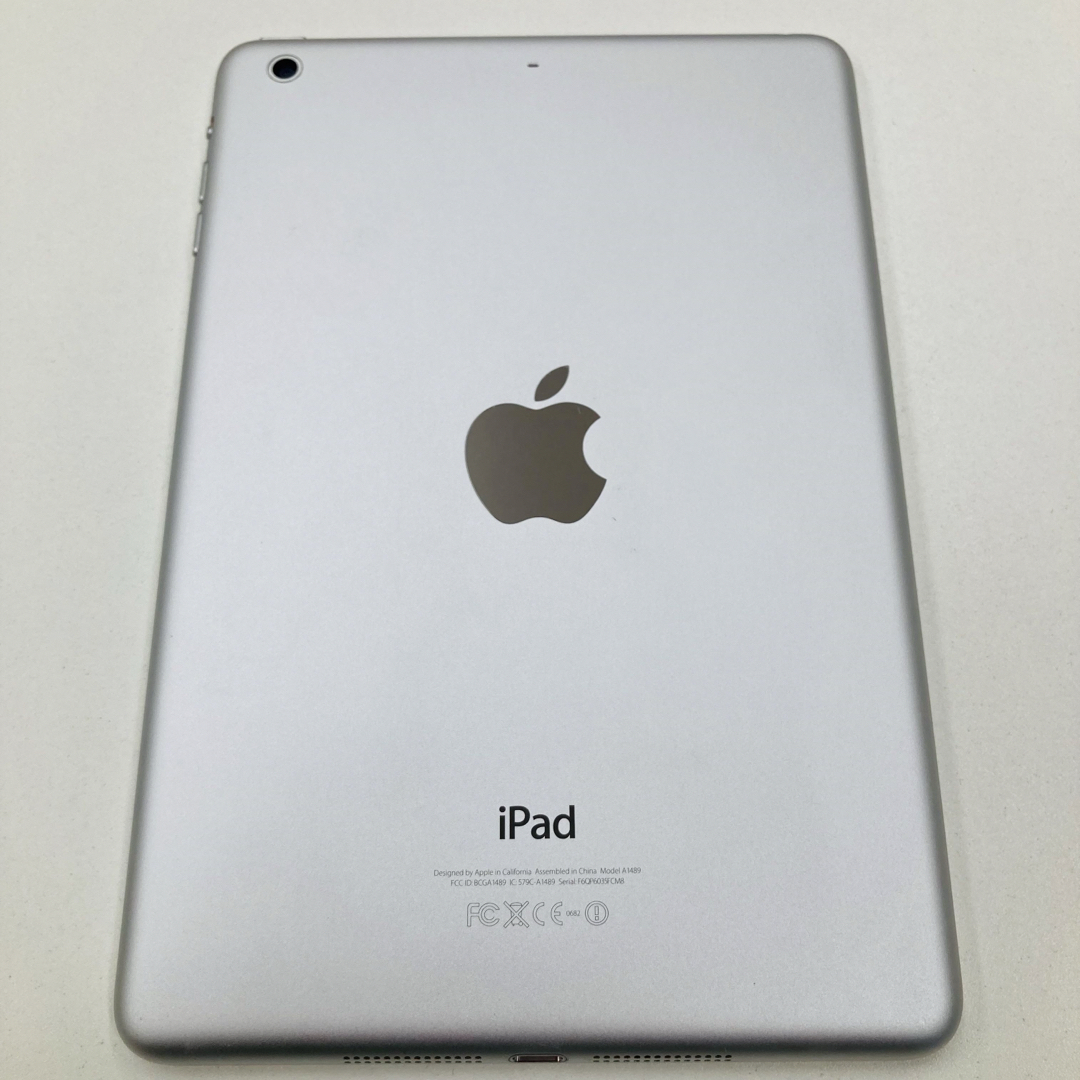 iPad(アイパッド)のApple iPad mini2 / 16GB / Wi-Fiモデル アイパッド スマホ/家電/カメラのPC/タブレット(タブレット)の商品写真