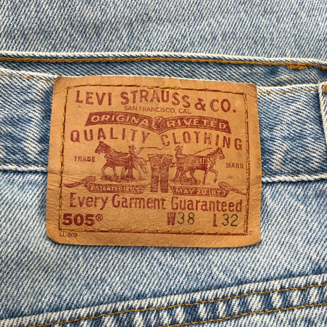 Levi's(リーバイス)の00年代 USA製 Levi's リーバイス 505 デニムパンツ 大きいサイズ ブルー (メンズ W38 L32) 中古 古着 Q7173 メンズのパンツ(デニム/ジーンズ)の商品写真