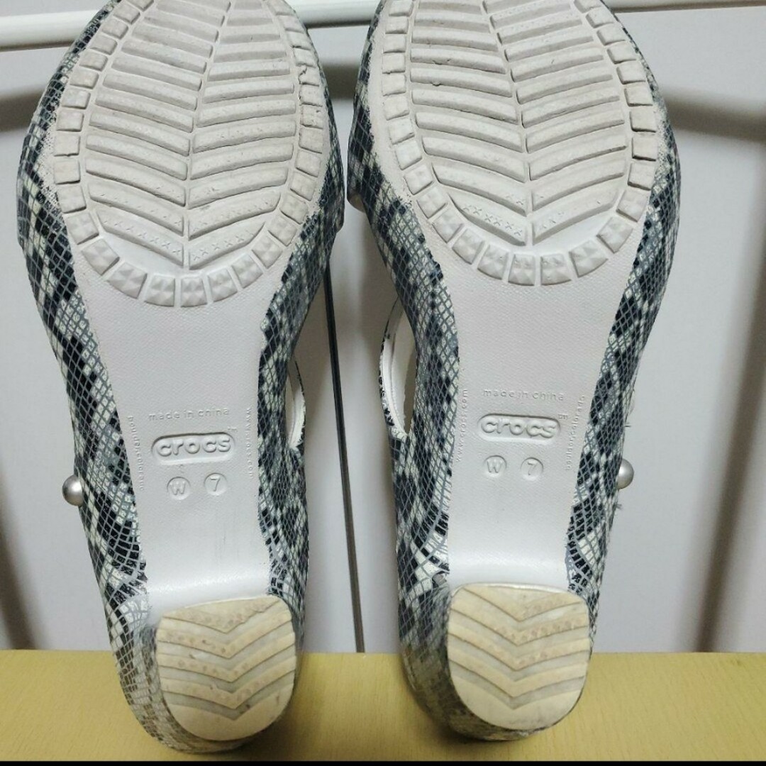 crocs(クロックス)のクロックス サイプラス サンダル　ミュール　GU 　ユニクロ　H&M　ザラ レディースの靴/シューズ(サンダル)の商品写真
