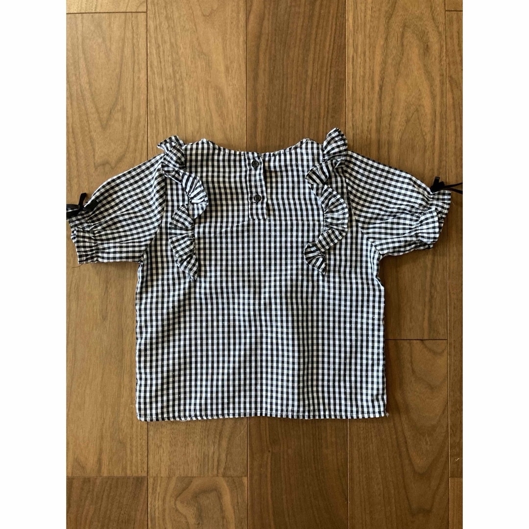 GLOBAL WORK(グローバルワーク)のGLOBAL WORK スカートBee ブラウス 120 上下セット キッズ/ベビー/マタニティのキッズ服女の子用(90cm~)(ブラウス)の商品写真