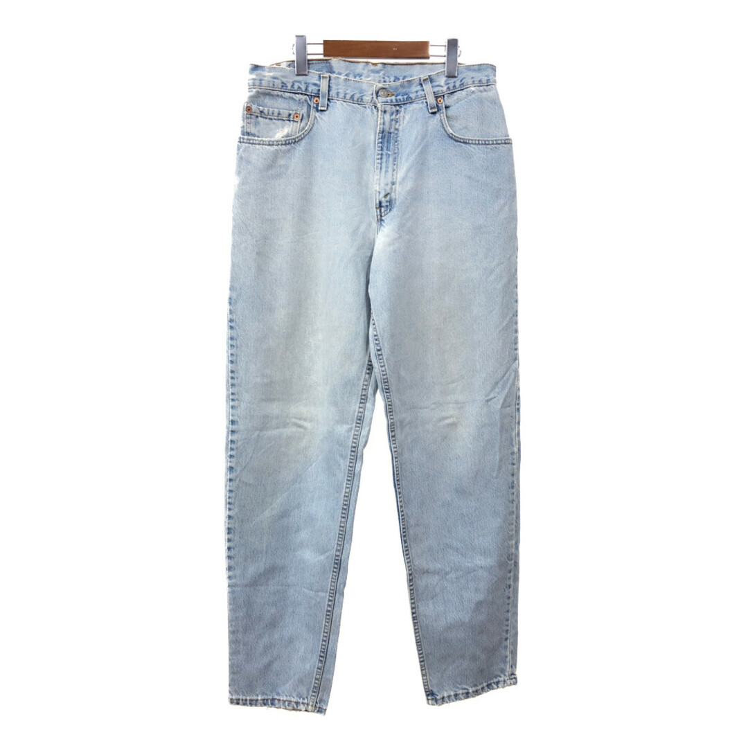 Levi's(リーバイス)のUSA製 Levi's リーバイス 560 テーパード デニムパンツ ライトブルー (メンズ W34 L34) 中古 古着 Q7174 メンズのパンツ(デニム/ジーンズ)の商品写真