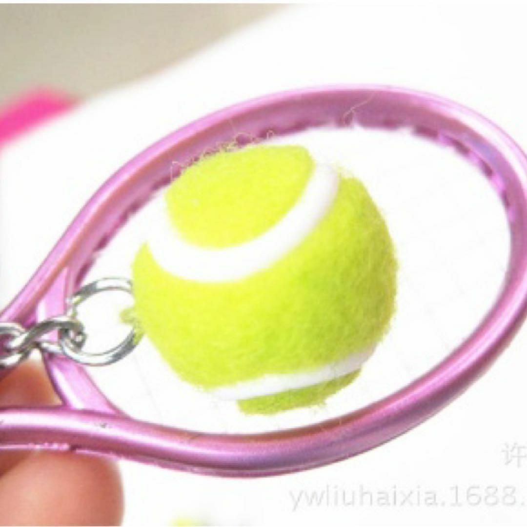 テニス キーホルダー ラケット テニスボール ミニチュア  部活 ペア ピンク スポーツ/アウトドアのテニス(その他)の商品写真